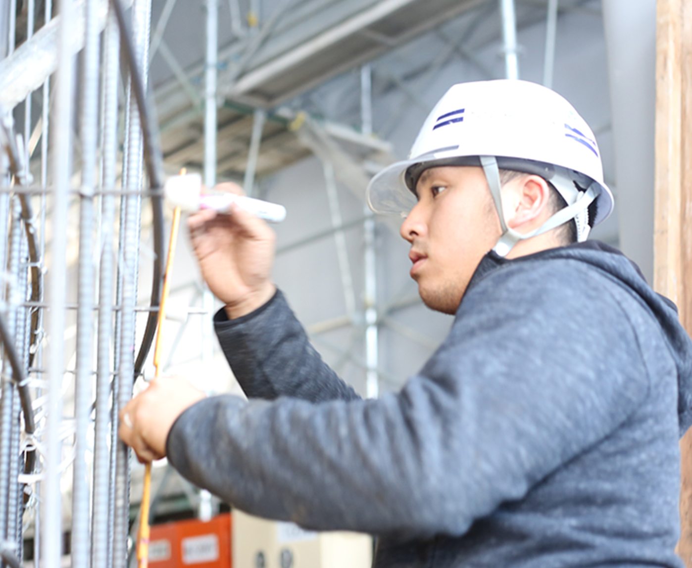 先輩の声|室田 洋介 入社7年目/ age.26